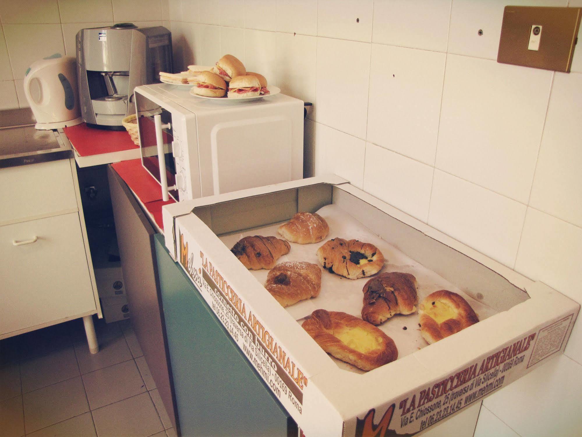 Claudia House Termini Alojamento de Acomodação e Pequeno-almoço