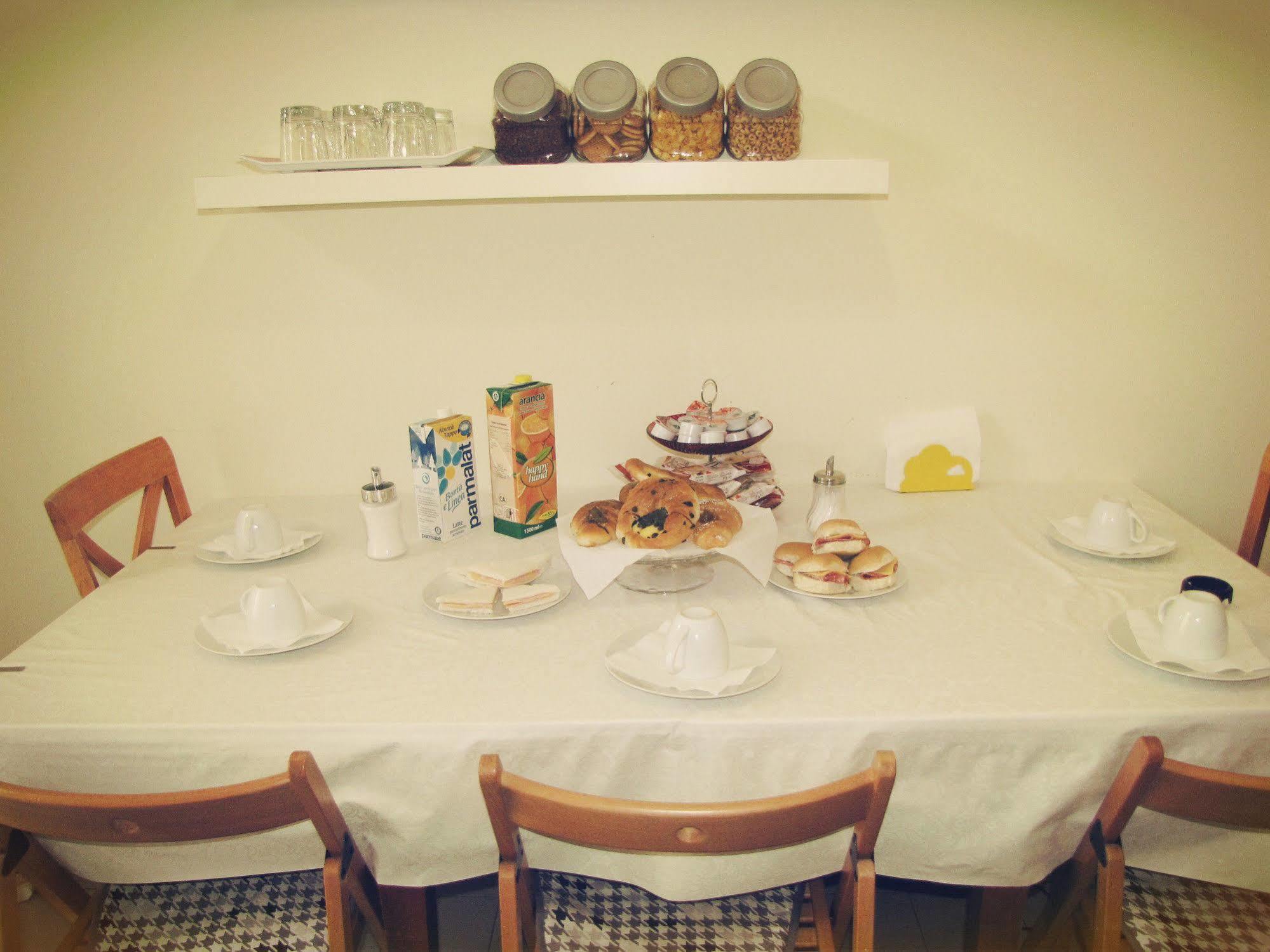 Claudia House Termini Bed and breakfast 2*